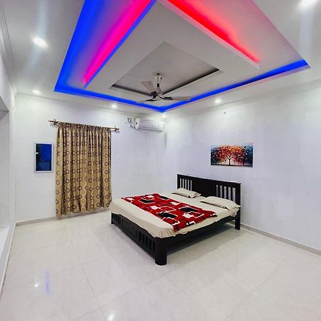 La Bay Luxury Beach Bungalow Pondicherry Exterior foto